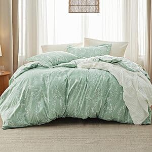 3-pc Bedsure Reversible Floral Comforter Set (Queen, Sage Green) $18